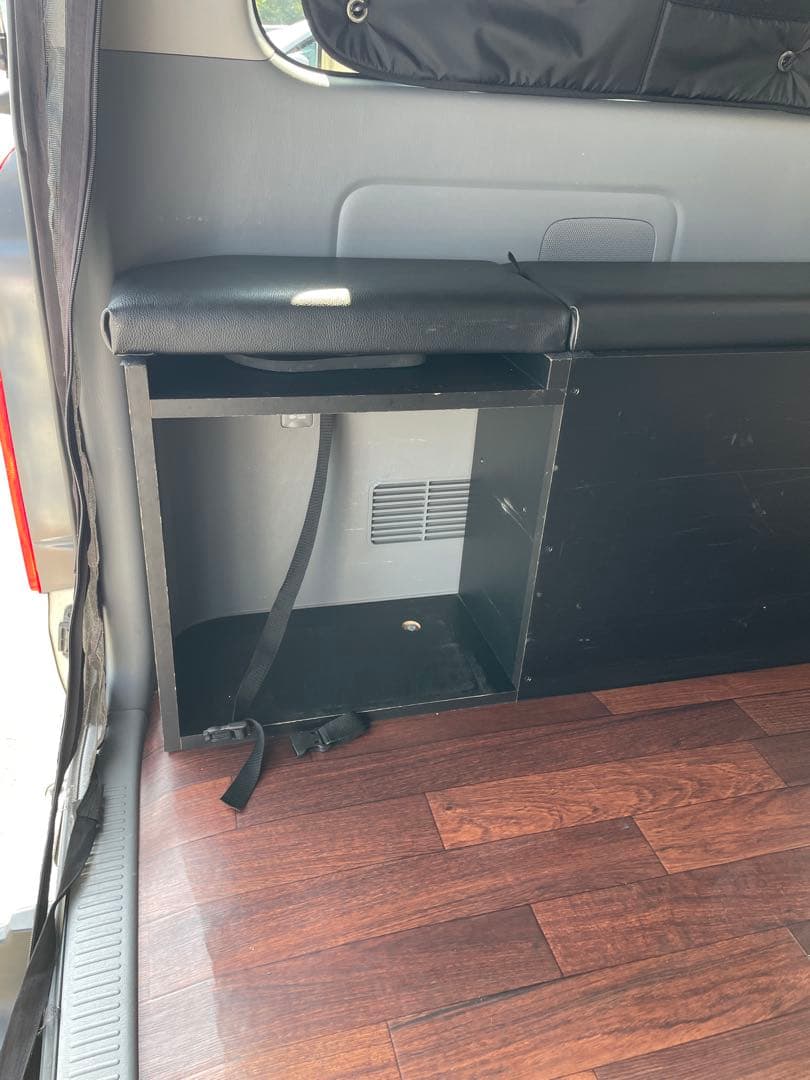 ハイエース200系　CRAFTPULS製ベットキット