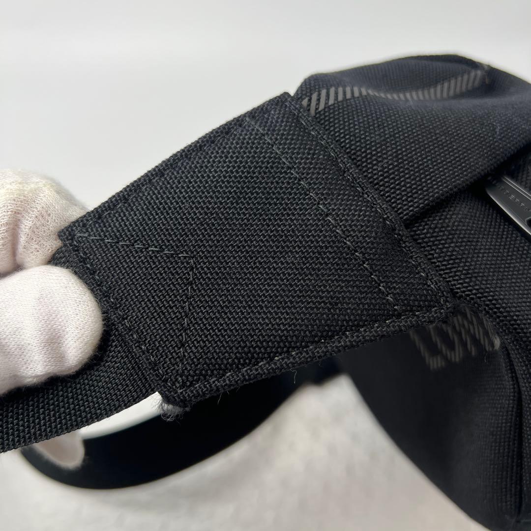 ✨美品✨BURBERRY バーバリー　ホースフェリープリント　ボディバッグ