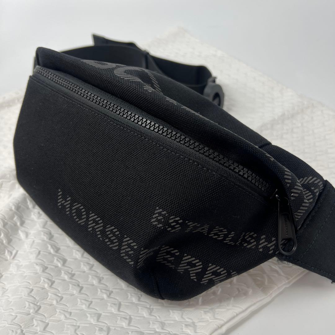 ✨美品✨BURBERRY バーバリー　ホースフェリープリント　ボディバッグ