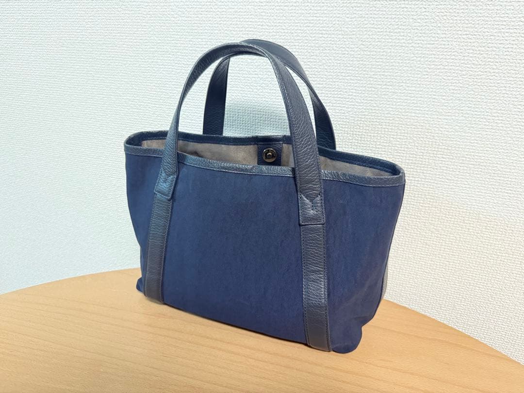 ペッレモルビダ ミニトートバッグ TE011N ネイビー