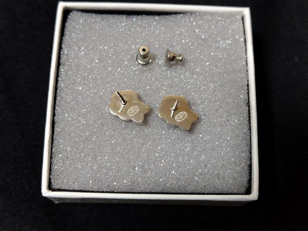 CHANEL　シャネル　カメリアピアス