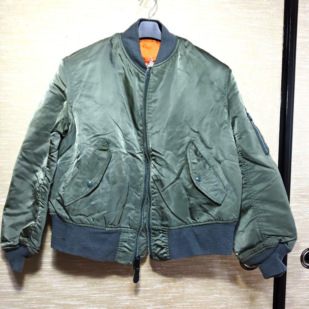 「MA-1 フライトジャケット サイズLarge made in USA」