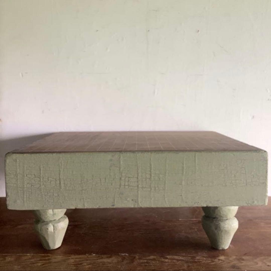 分厚い一枚板のアンティークテイスト・ミニテーブル　囲碁盤　サイドテーブル　古道具