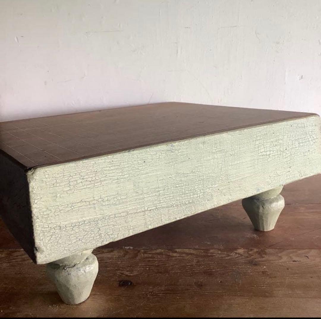 分厚い一枚板のアンティークテイスト・ミニテーブル　囲碁盤　サイドテーブル　古道具