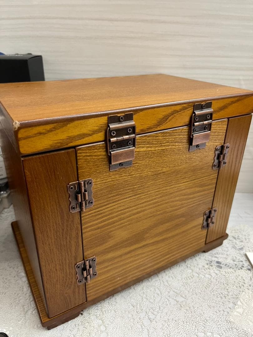 木製ジュエリーボックス　アクセサリーケース　鍵付き　４段　大容量