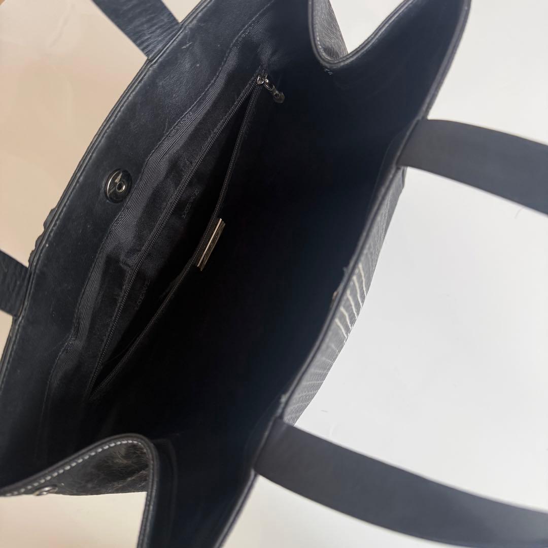 ロエベ　リピートアナグラムトートバッグ　ブラック　A4可　PVC 総柄　ロゴ