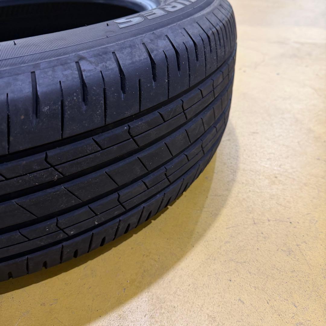 225/60R18 新型アルファード新車装着タイヤ