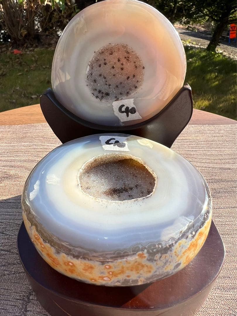 C10トレジャーメノウ 台付き 瑪瑙 風水 聚宝盆アゲート