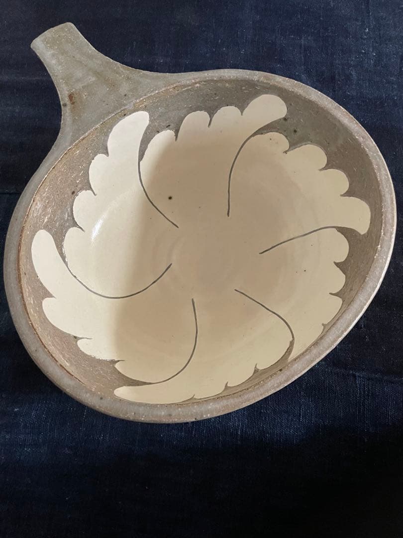 山本教行さん　灰釉掻落手付鉢　レア