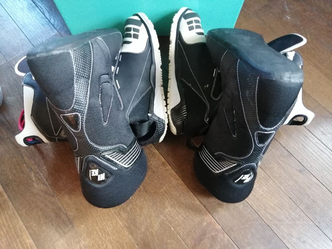 N*8様 【期間限定オークション値下げ中】ナイキ スノーボードブーツ Nike