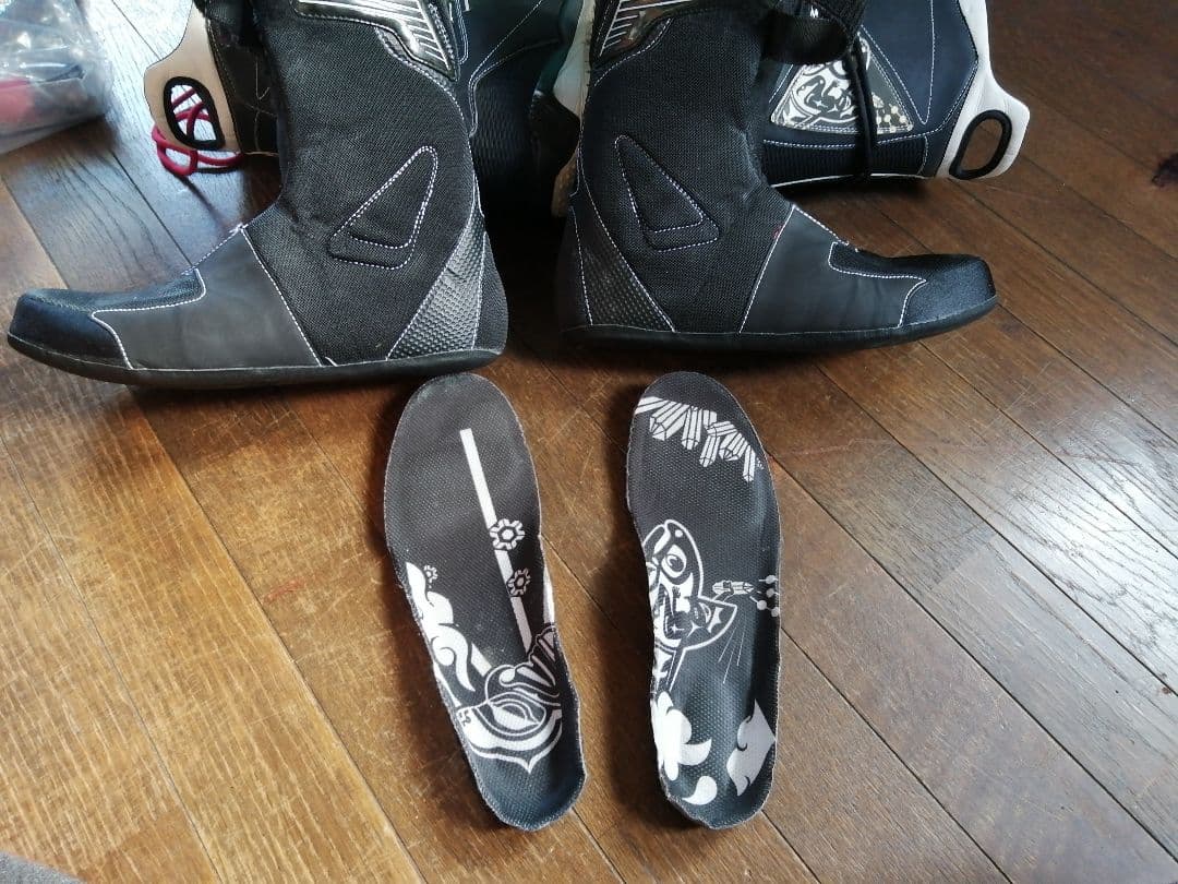 N*8様 【期間限定オークション値下げ中】ナイキ スノーボードブーツ Nike