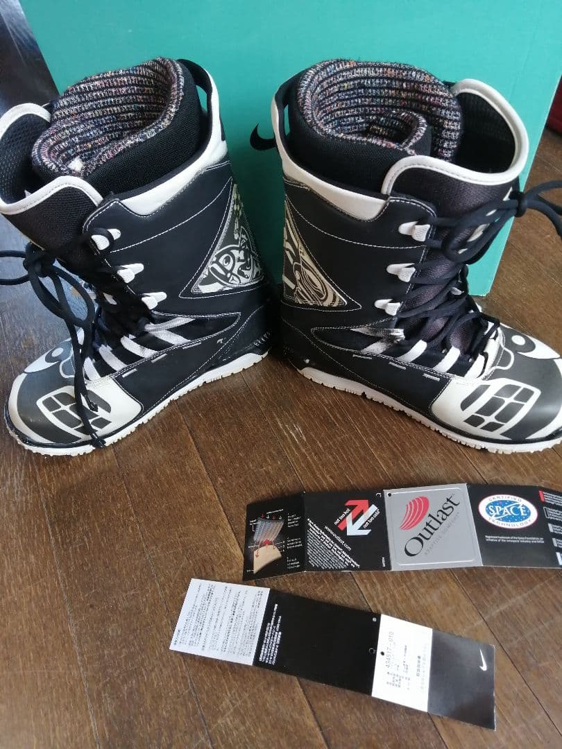 N*8様 【期間限定オークション値下げ中】ナイキ スノーボードブーツ Nike