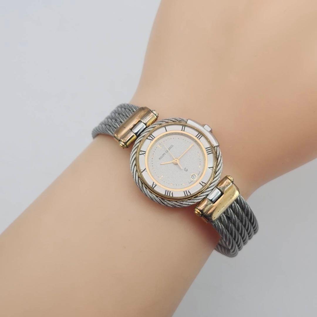 シャリオール ケルティック　ゴールド　ホワイト文字盤　腕時計　ローマン　ワイヤー