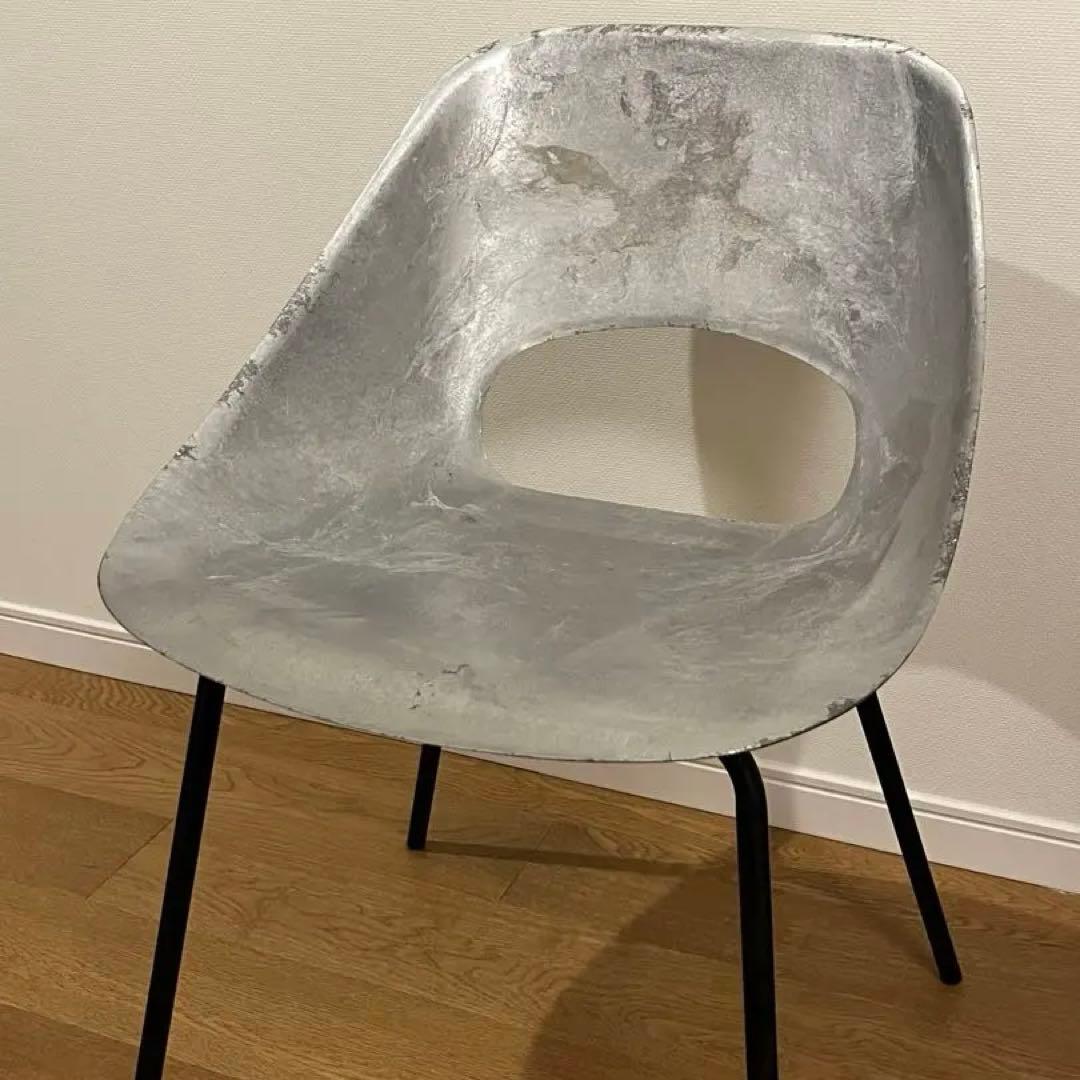 Steiner製 Pierre Guariche Tulip chair