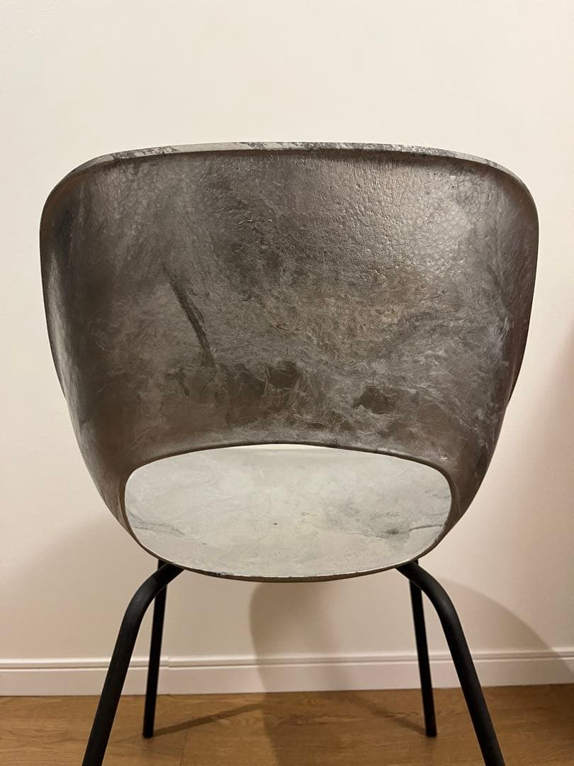 Steiner製 Pierre Guariche Tulip chair