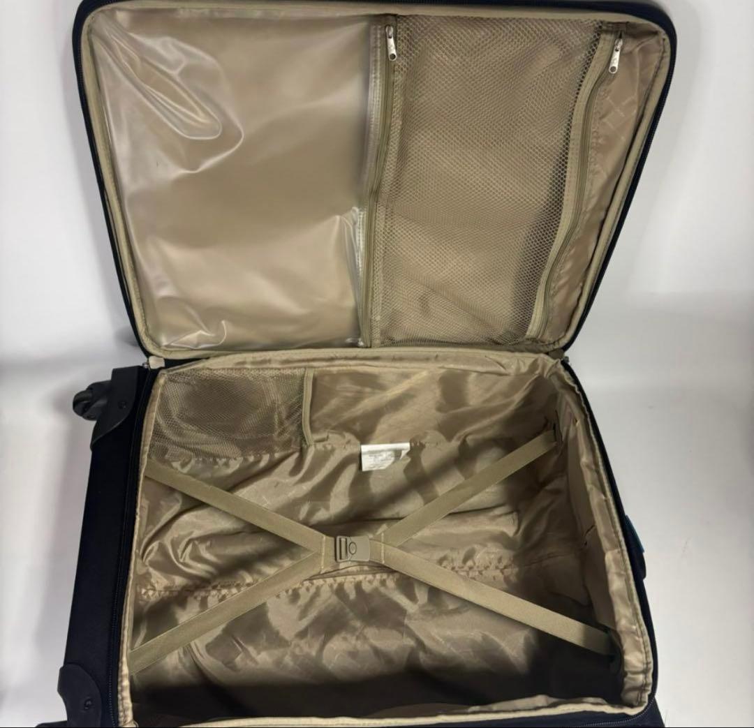 サムソナイト　スーツケース　中型　黒　4輪　ブラック