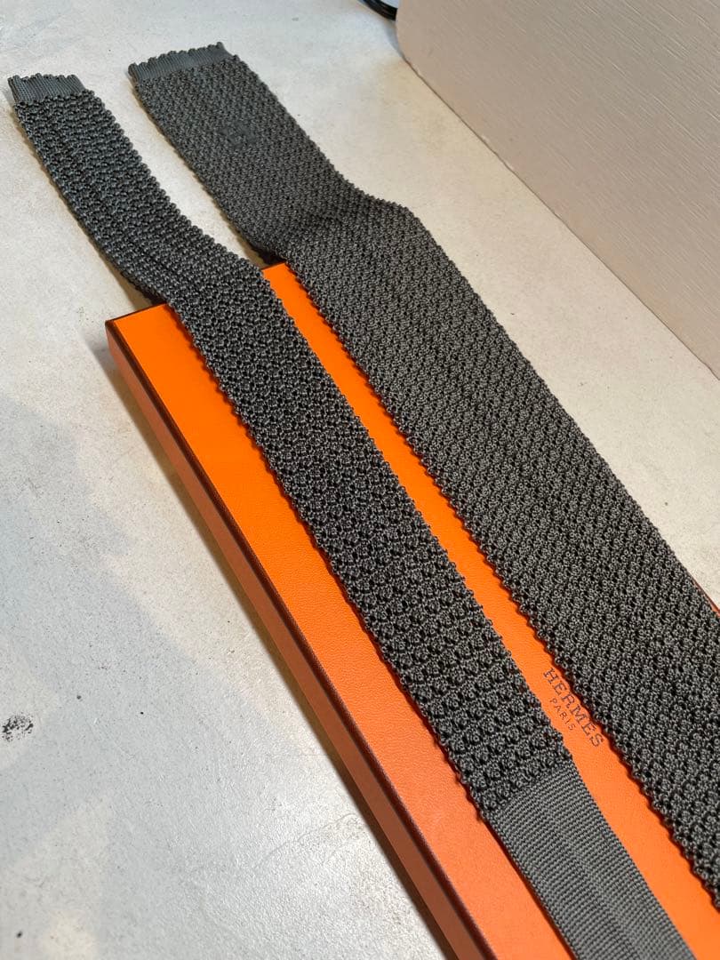 【新品未使用】HERMES グレー ニットボウタイ 成人式向け