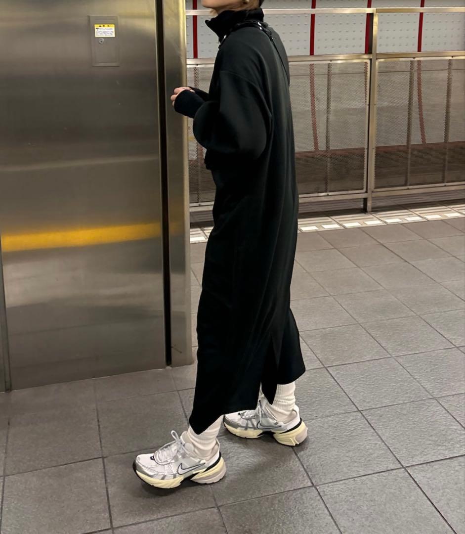 Nike スニーカー ホワイト/グレー