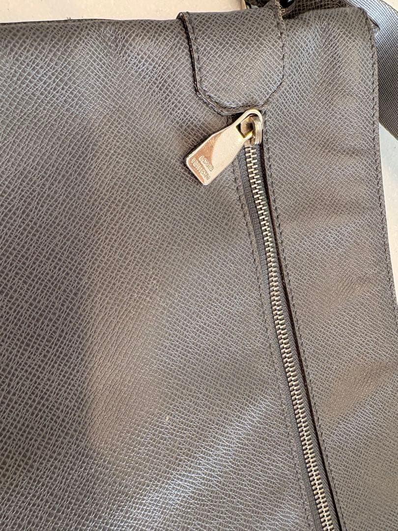 LOUIS VUITTON グレー メッセンジャーバッグ