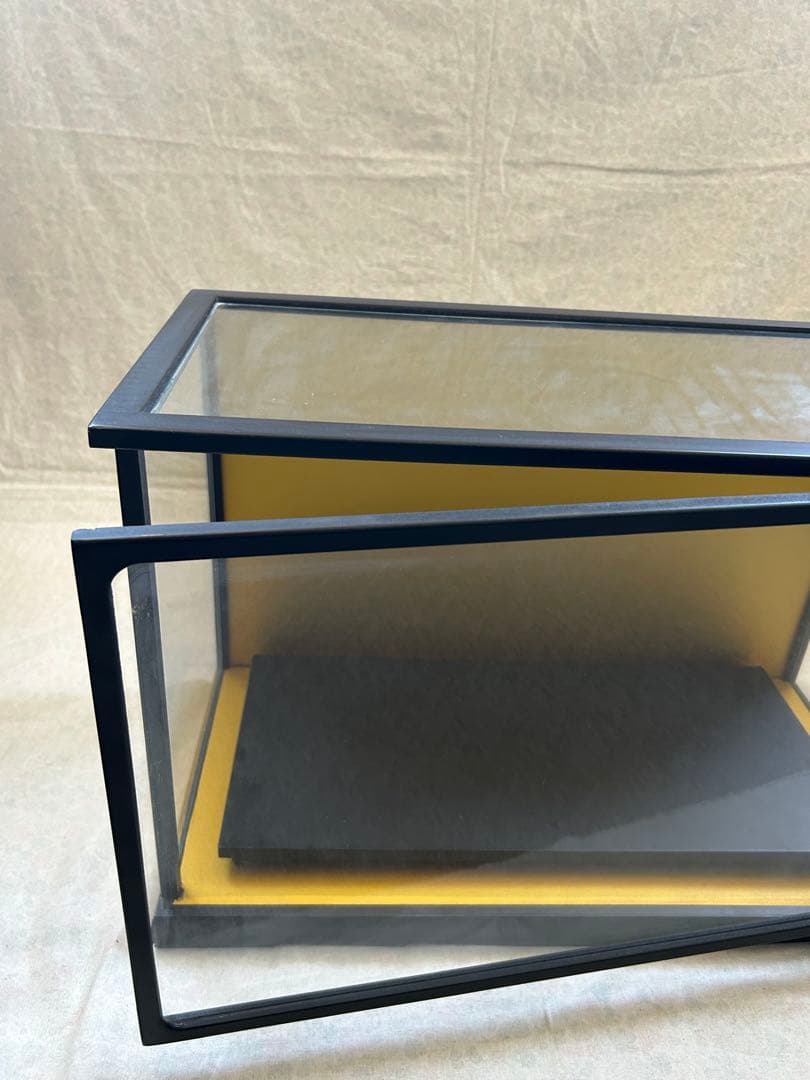 【特価•高砂】気品を漂う伝統的な　木目込み人形 ガラスケース付