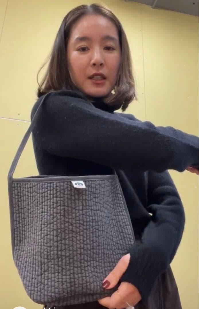 値引き不可　完売アイテム VAKT バッグS グレー シシクイ　百々千晴　バクト