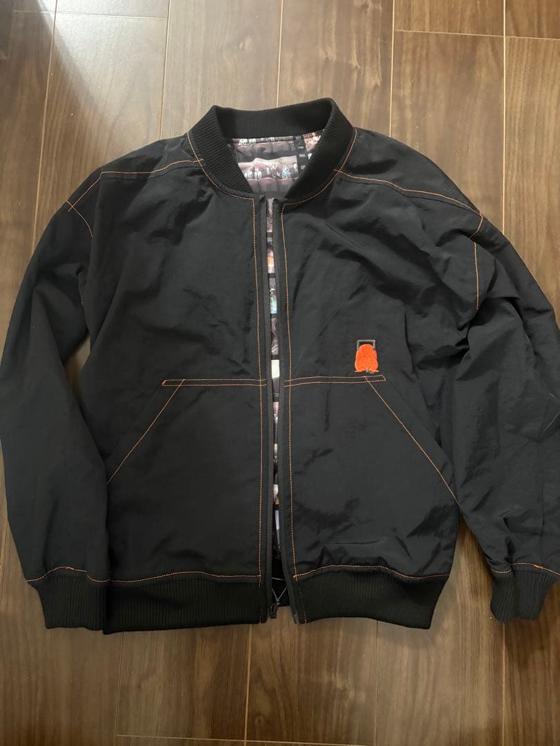 グラニフ　チェンソーマンコラボリバーシブルブルゾン