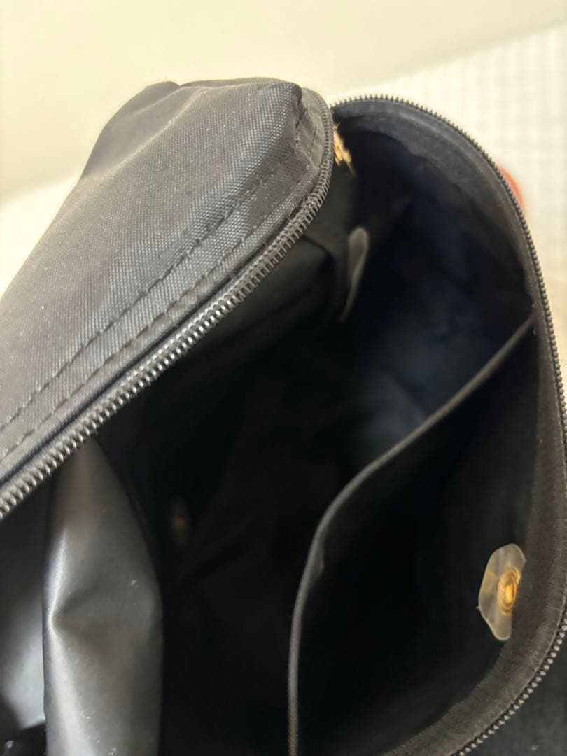 ロンシャン　シンプルな黒のナイロンバックパック