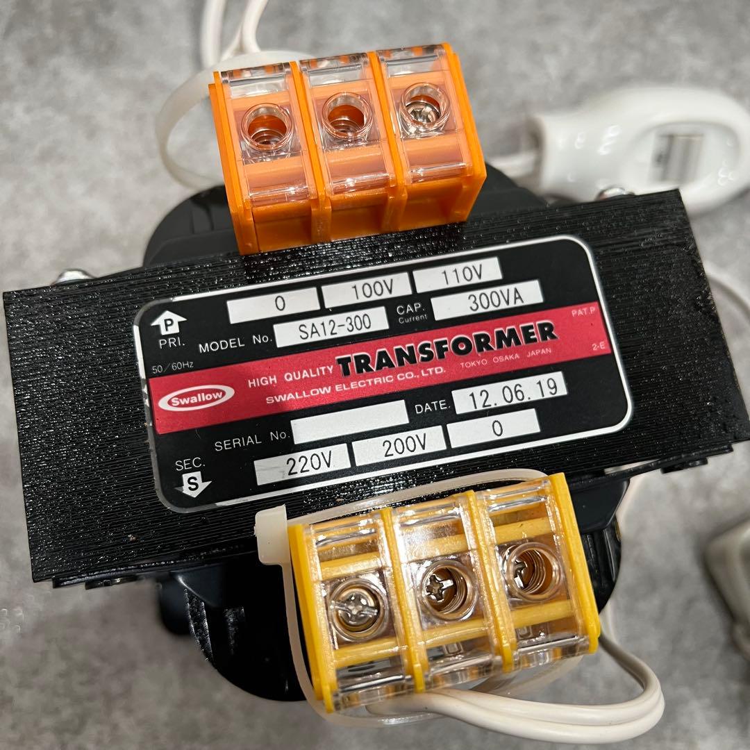 中古 Neo Venus 1000 LED 投光器 200V ケース付き