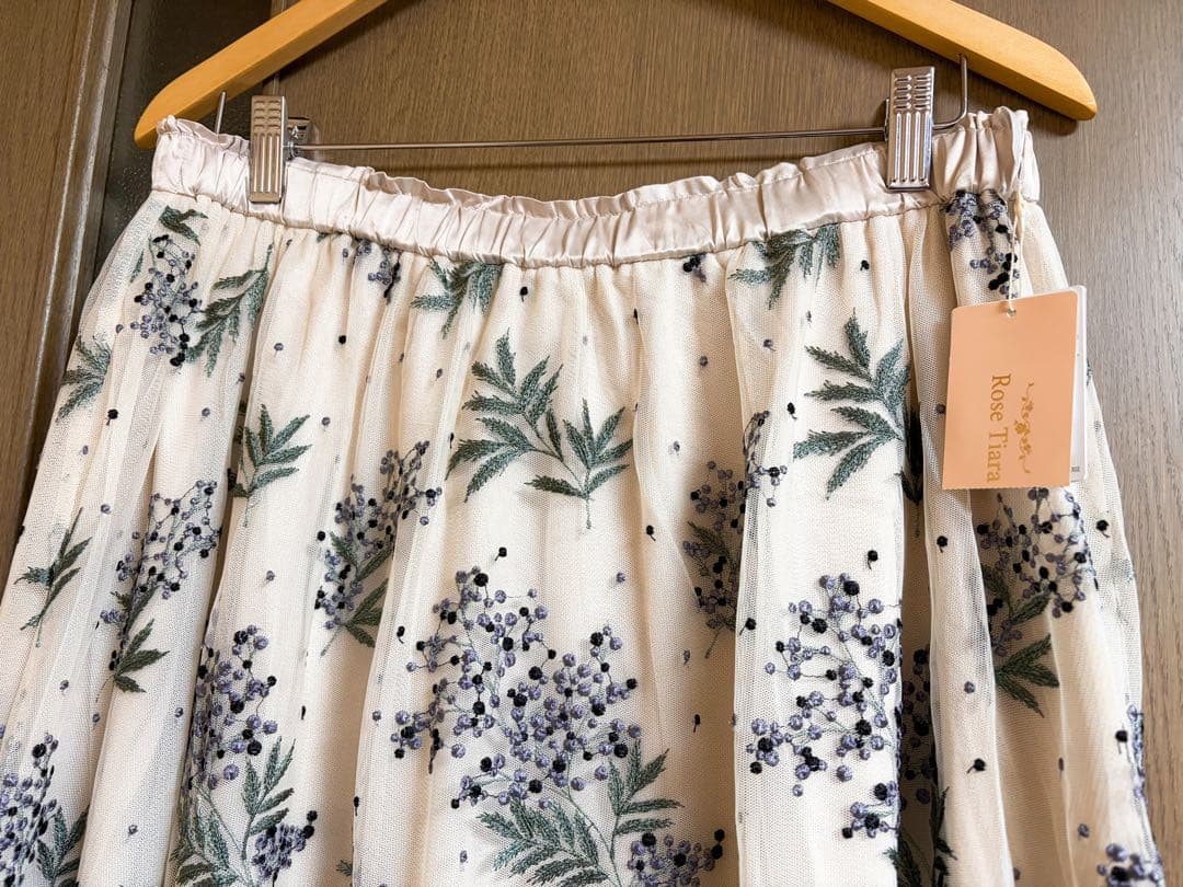 新品タグ付☆ローズティアラミモザ刺繍チュールフレアースカート大きいサイズ46