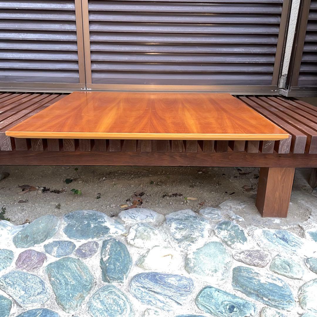 フレデリシア　ナナディツエル　トリニダード・トバゴテーブル小　ウェグナー 北欧