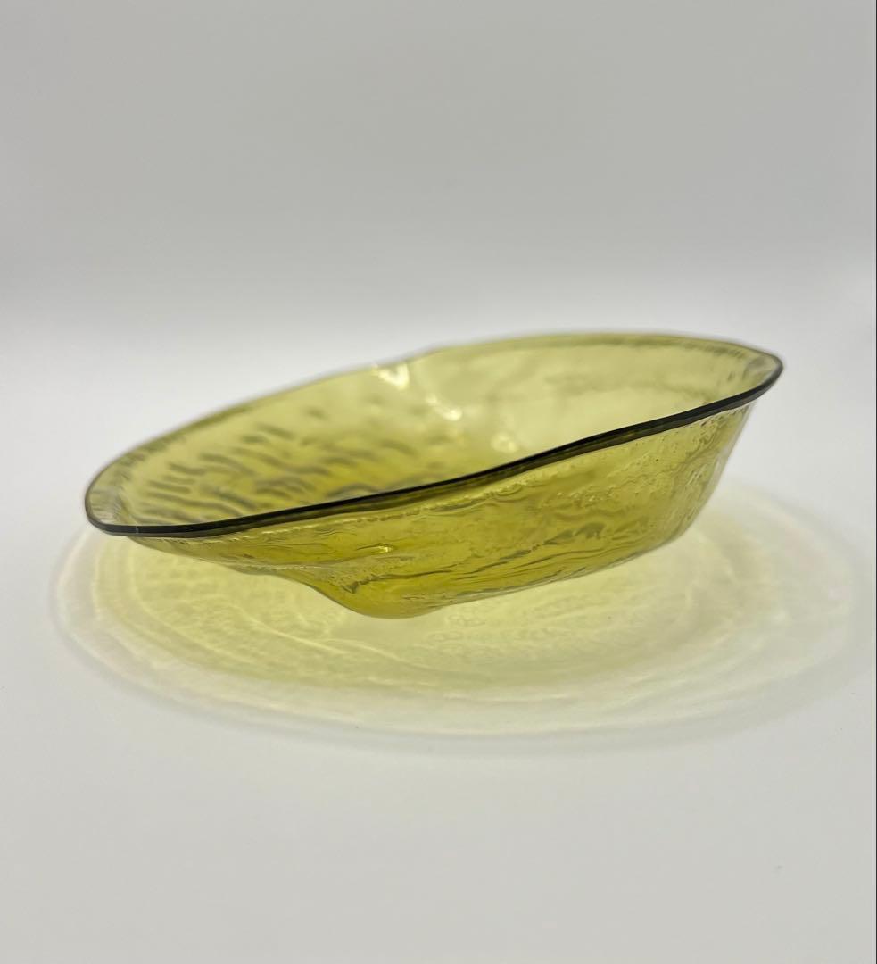 江戸ガラス　型吹きガラス　あわび型皿　黄色　ギヤマン　ビードロ　和ガラス
