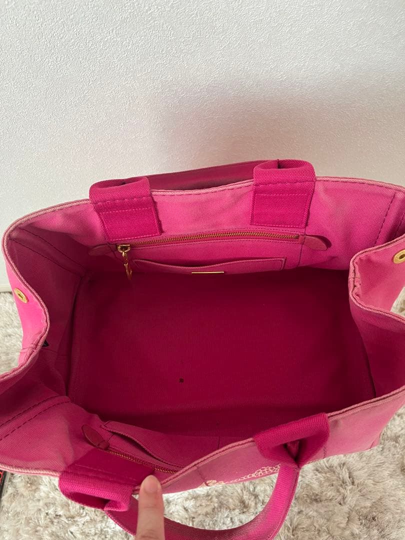 PRADA ピンク カナパ