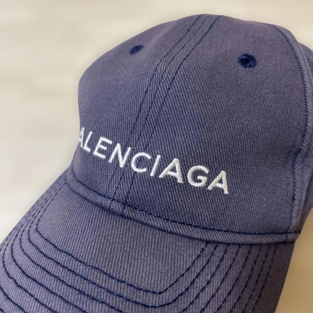BALENCIAGA ロゴキャップ　ネイビー
