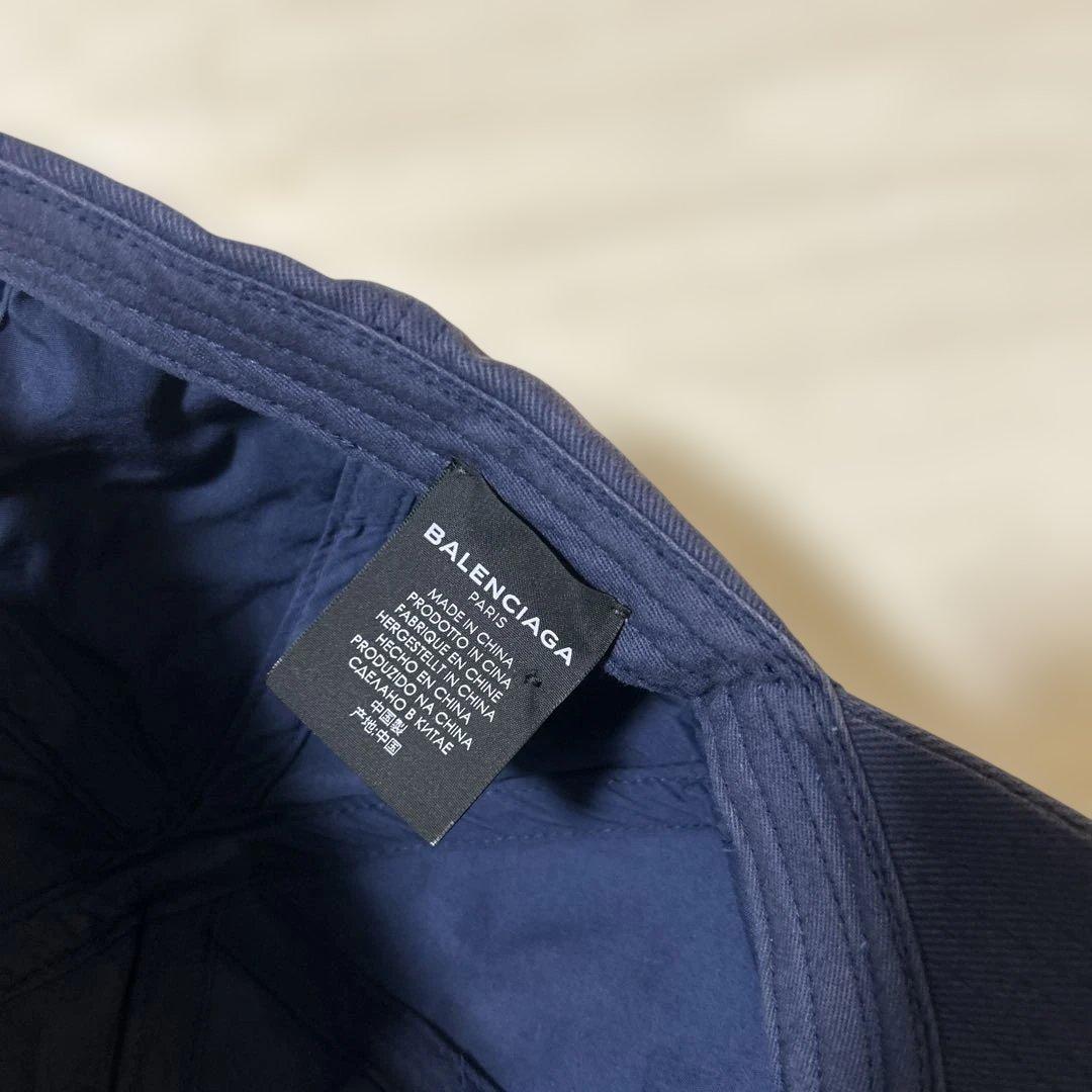 BALENCIAGA ロゴキャップ　ネイビー