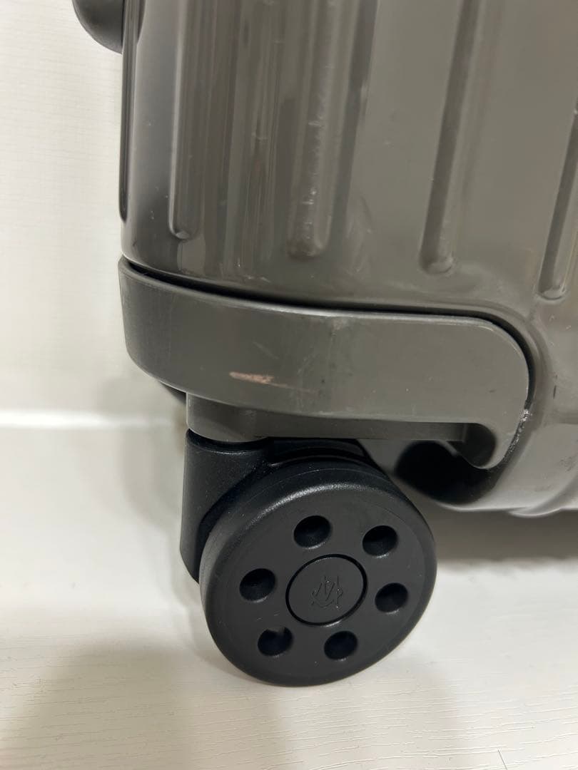 正規品★RIMOWA エッセンシャル　キャビン