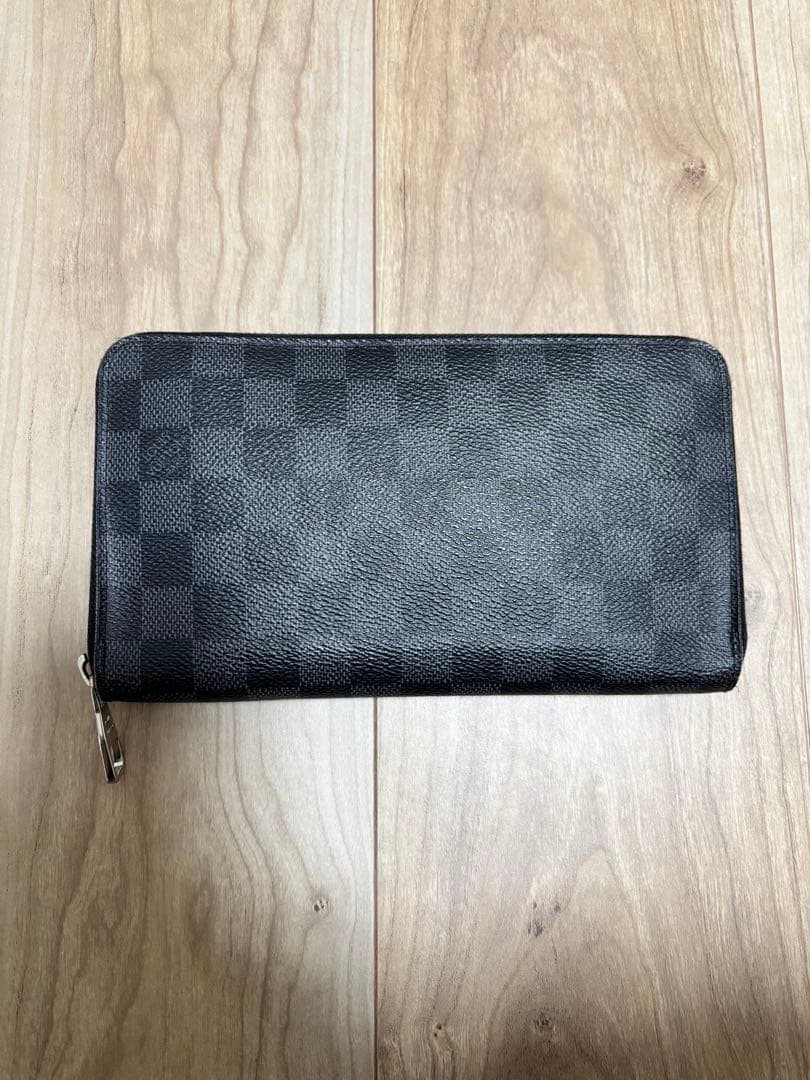 最終値下げルイヴィトン ダミエ グラフィット ジッピー オーガナイザー 長財布