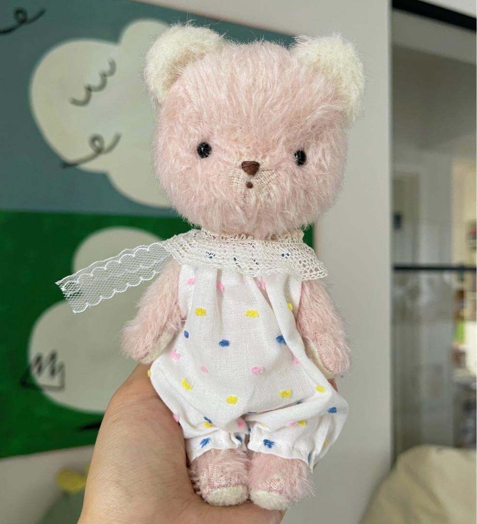 驚く妹くま ぬいぐるみ ハンドメイド 海外作家様 テディベア ピンク 部屋飾り
