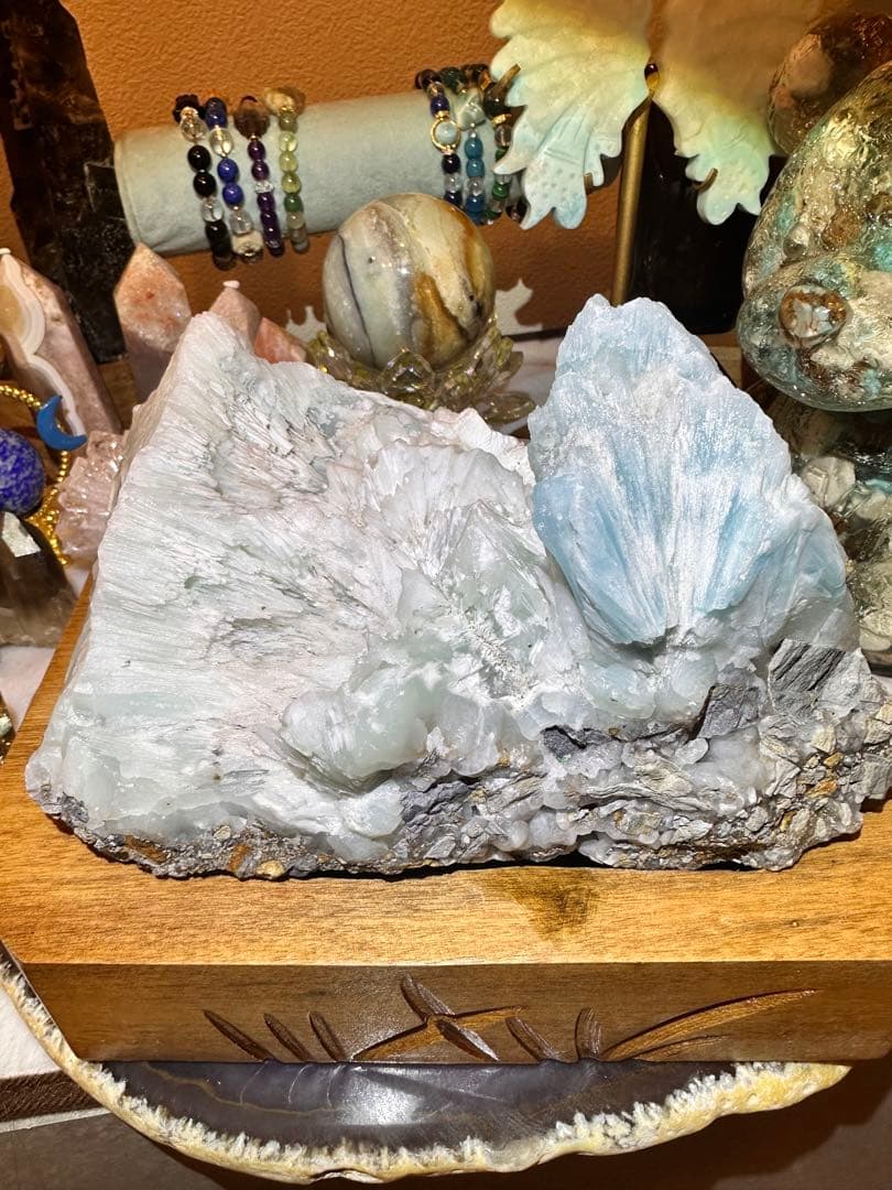 深遥様ブルーアラゴナイト原石2キロ以上