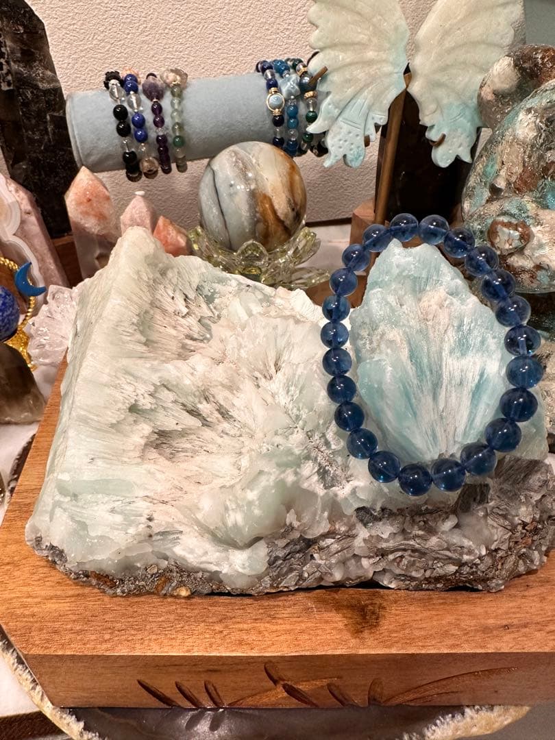 深遥様ブルーアラゴナイト原石2キロ以上