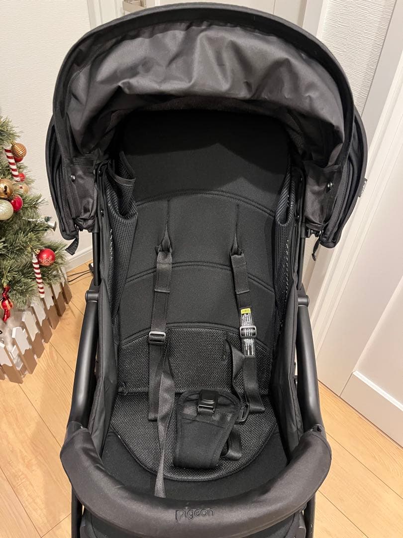 ピジョン　Bingleビングル　BB3 ソーホーブラック（純正サンシェード付き）