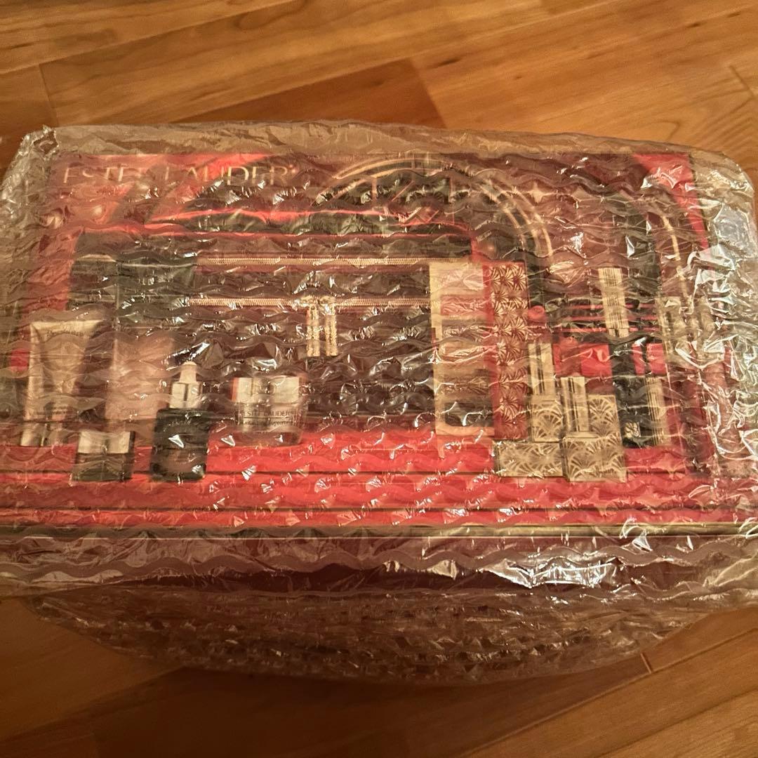 エスティローダー　コフレ　2024 新品未開封