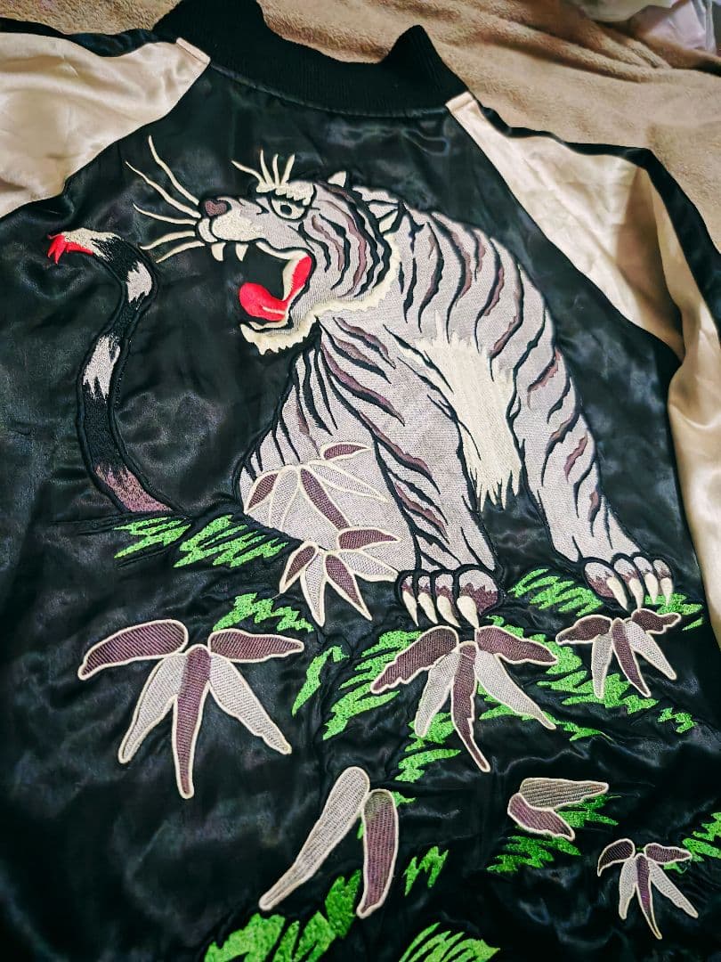 VOMANIE 日本限定 虎 サテン スカジャン big size 珍品