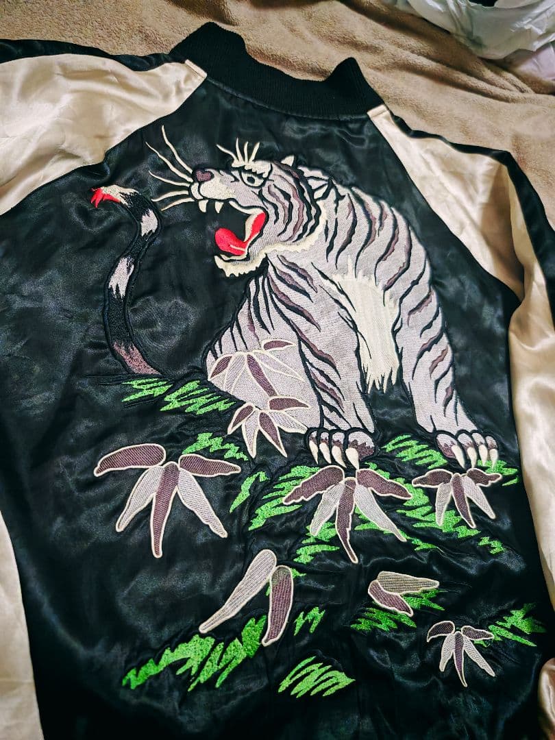 VOMANIE 日本限定 虎 サテン スカジャン big size 珍品