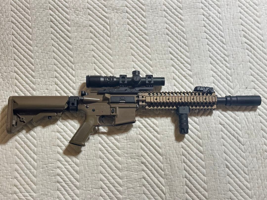 【12月16日までの出品】東京マルイ 次世代電動ガンレシーライフル　カスタム