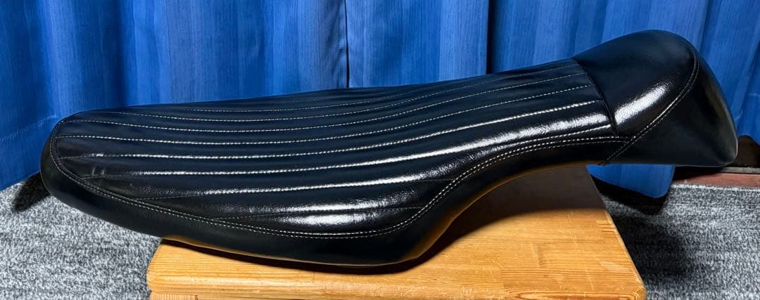 ハーレー スポーツスター '86~'03 モーターロック ベーツタイプ シート