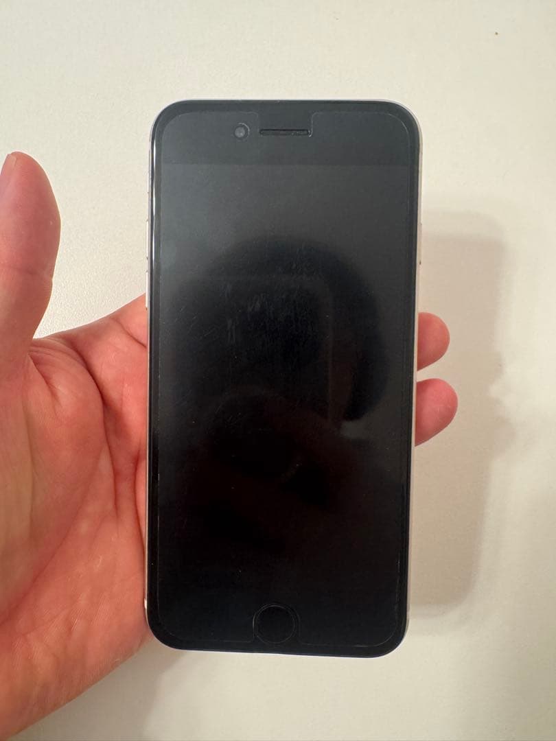 iPhone SE (第3世代) スターライト 128GB SIMフリー 本体