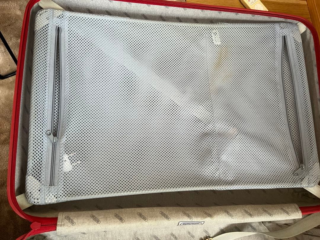 リモワ　2輪　レッド