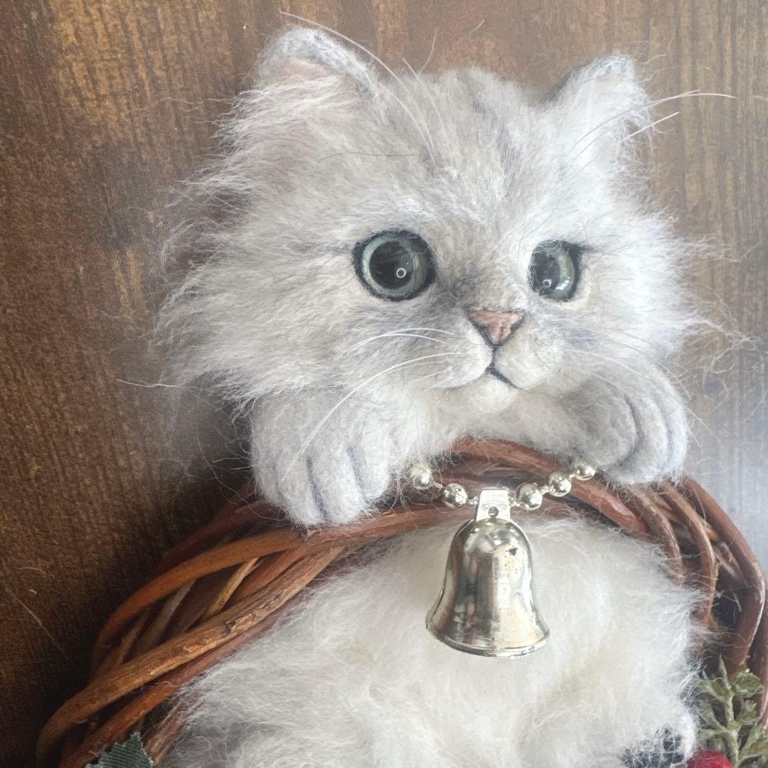 羊毛フェルト 猫 チンチラシルバー 猫リース クリスマス