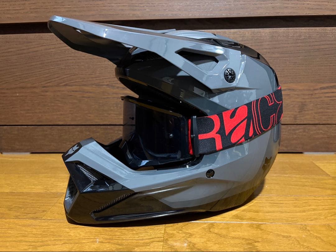 FOX V1 ニトロ　バイクヘルメット（Mサイズ）/ゴーグル　美品