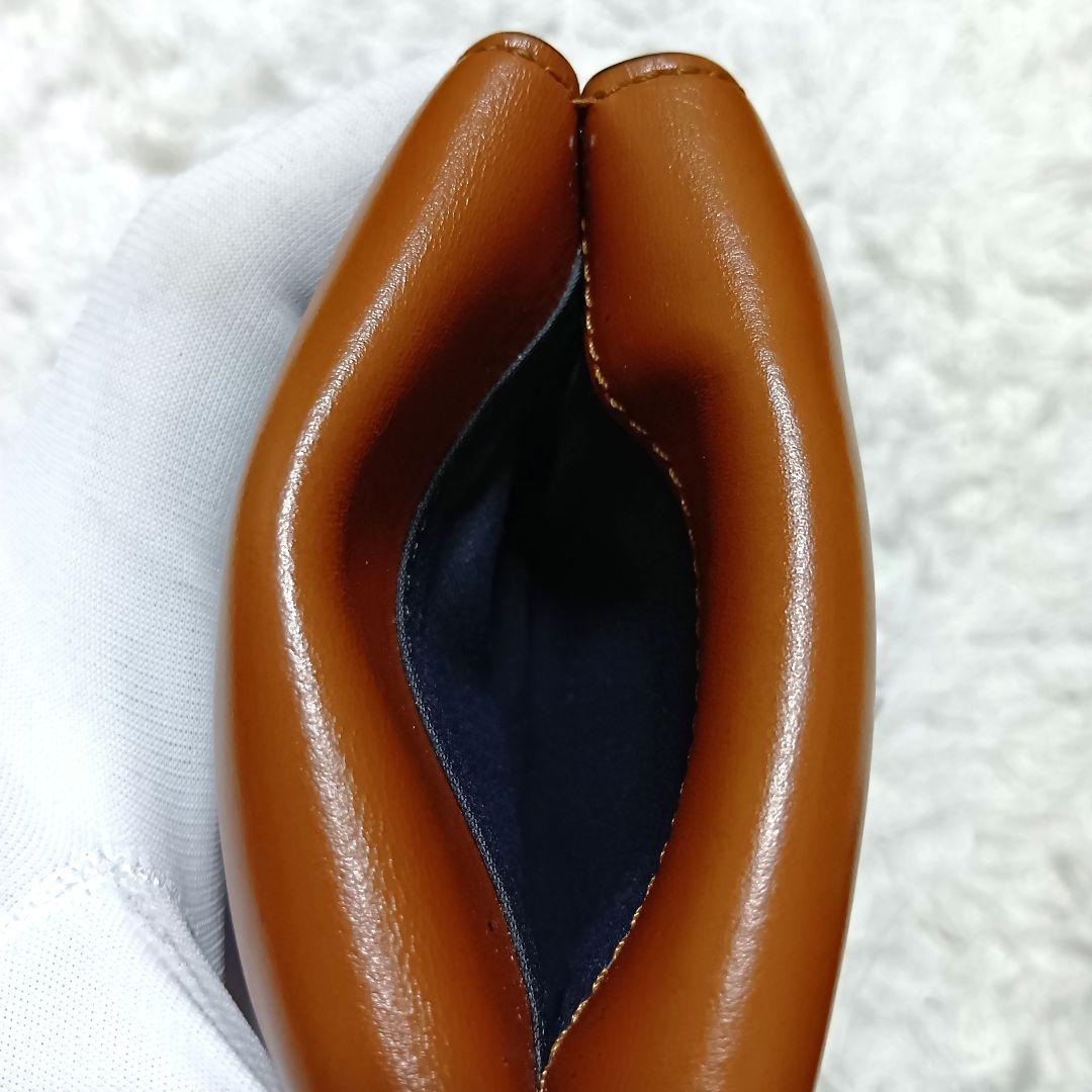 フェンディ　三つ折り財布　ローマ　レザー　ブラウン　正規品